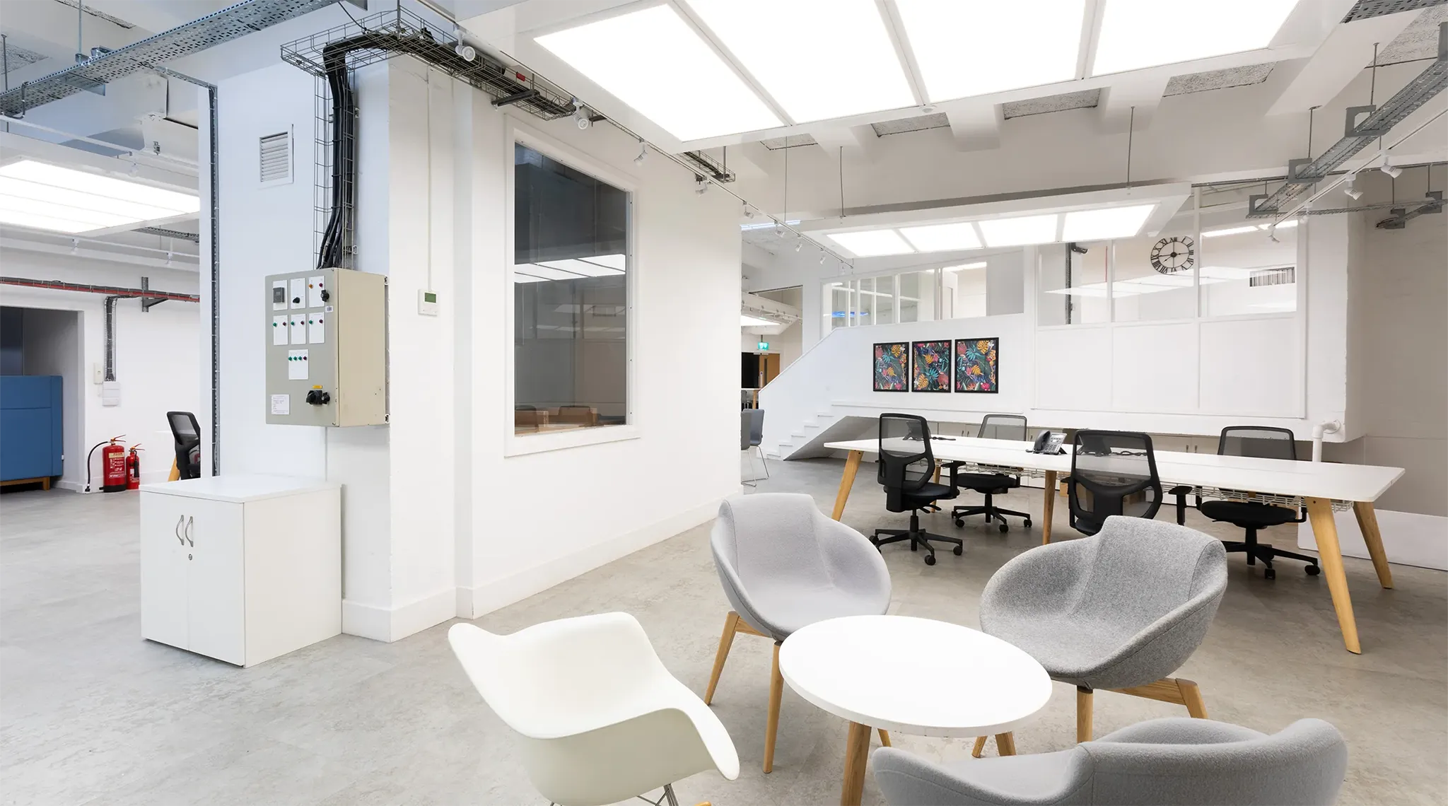 Breakout space & open plan workspace