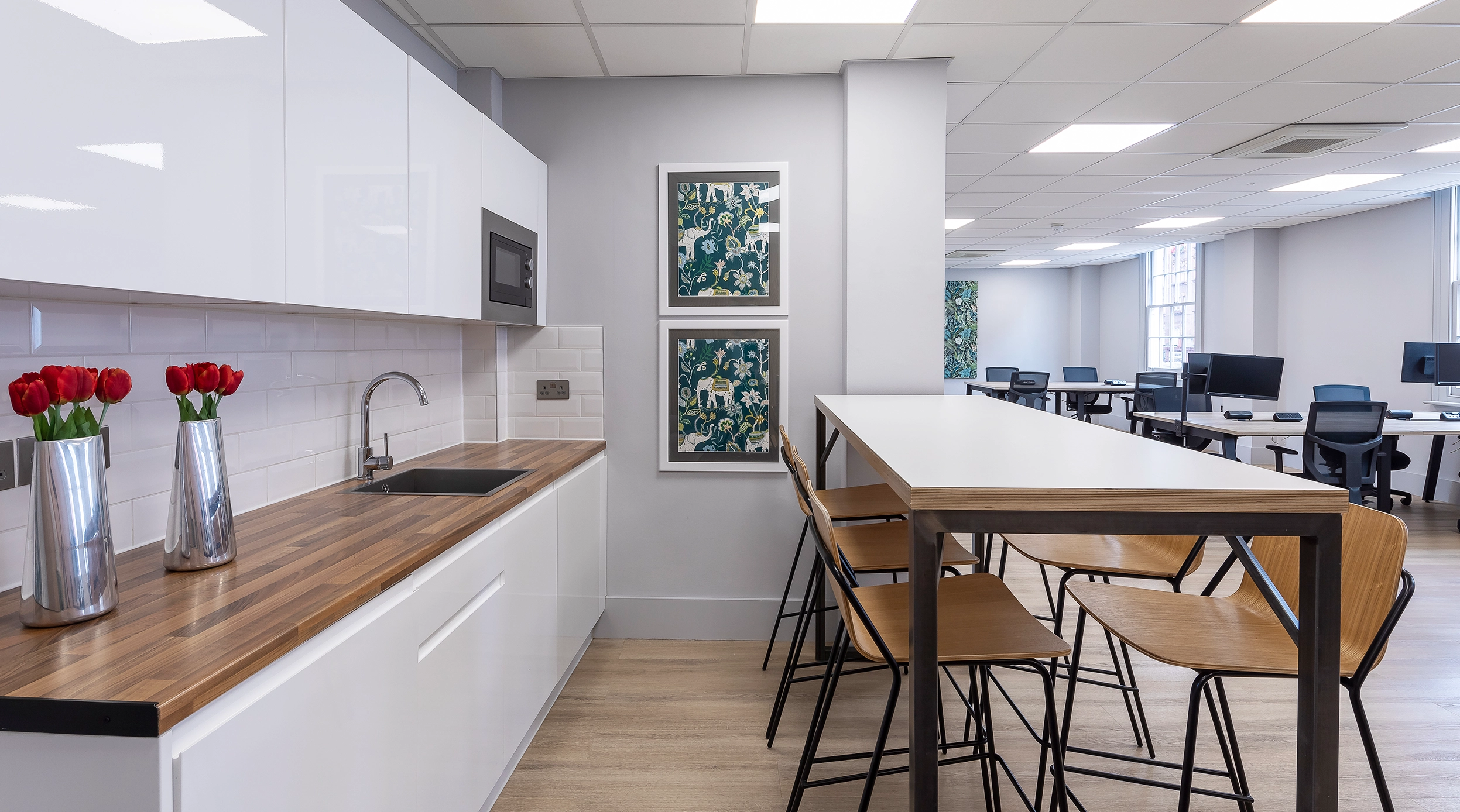 Kitchen & workspace